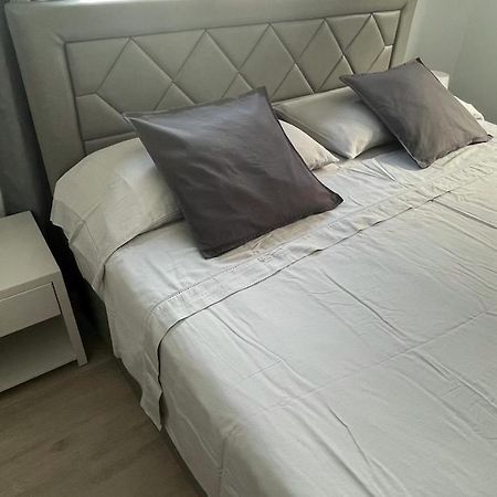 Whitehouse Boulevard, Close To Mambo Beach And City Centre Apartment วิลเลมสตัด ภายนอก รูปภาพ