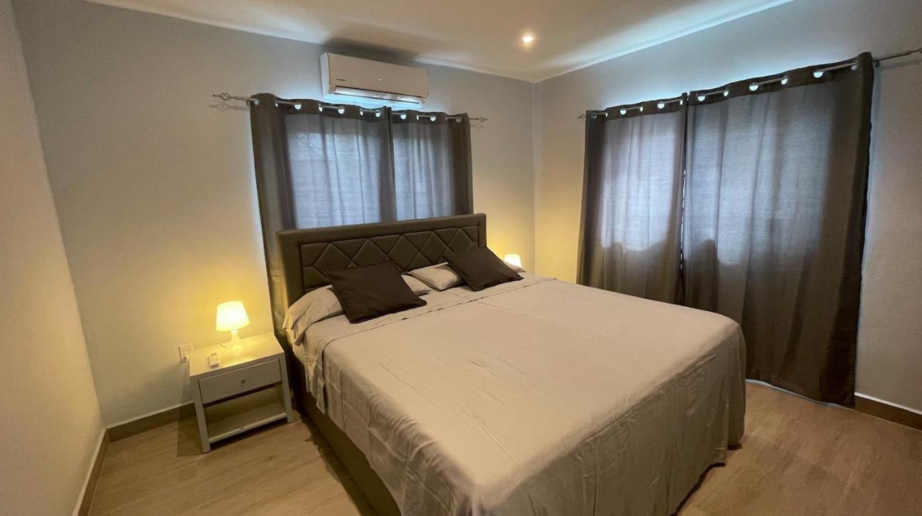 Whitehouse Boulevard, Close To Mambo Beach And City Centre Apartment วิลเลมสตัด ภายนอก รูปภาพ