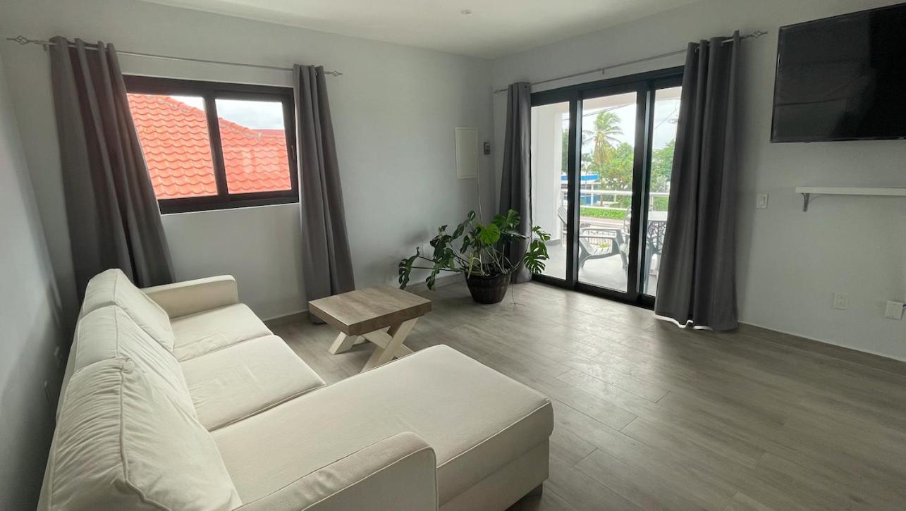 Whitehouse Boulevard, Close To Mambo Beach And City Centre Apartment วิลเลมสตัด ภายนอก รูปภาพ